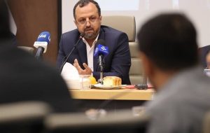 پاسخ وزیر اقتصاد به برخی پیش‌بینی‌ها درباره قیمت ارز/ چه اتفاقی برای قیمت دلار می‌افتد؟