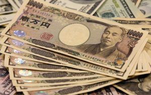USD/JPY steadies above 149.00 amid BoJ yield cap speculation By Investing.com