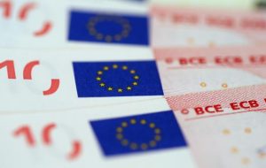 EUR/USD Price Forecast: Euro Slips on Both Local and External Factors