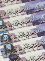 GBP/USD slides to over three-week low, further below 1.2100 mark on stronger USD