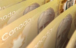 USD/CAD extends losses near 1.3570 on higher oil prices