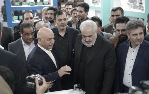 وزیر صمت از غرفه کروز بازدید کرد