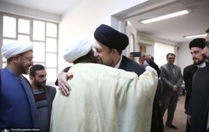 شیخ زکزاکی به دیدار سیدحسن خمینی رفت+عکس شیخ زکزاکی به دیدار سیدحسن خمینی رفت+عکس