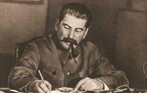 بهترین شناختنامه برای بزرگ‌ترین دیکتاتوری دنیا / دیکتاتوری این مرد را بهتر بشناسید