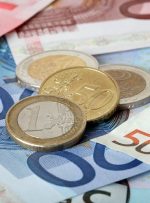 EUR/USD soars above 1.0700, refreshes two-month highs post-US NFP weak data