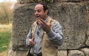 آذر بفروز و خانه خوش کن