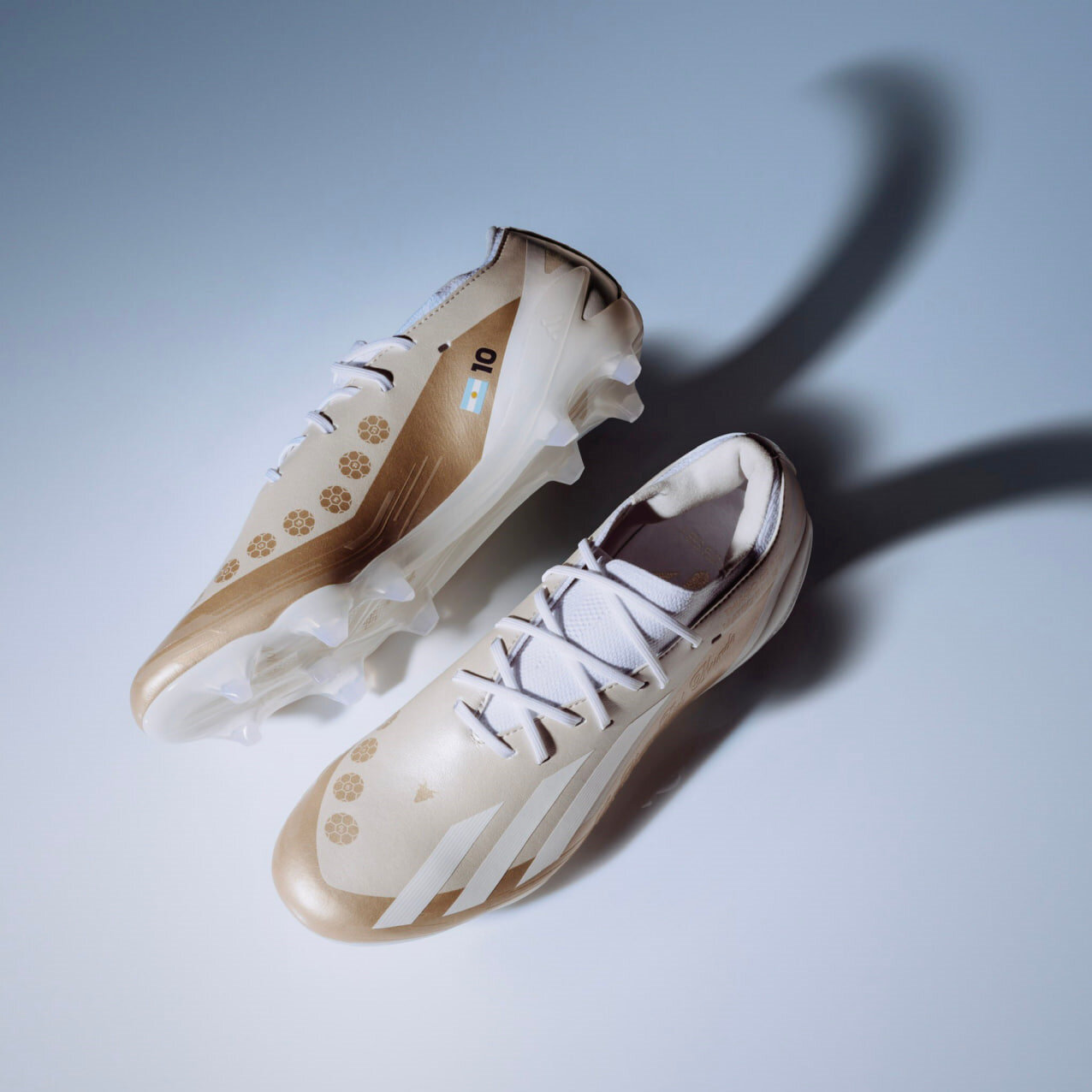 عکس| هدیه جذاب آدیداس به مسی پس از کسب توپ طلا