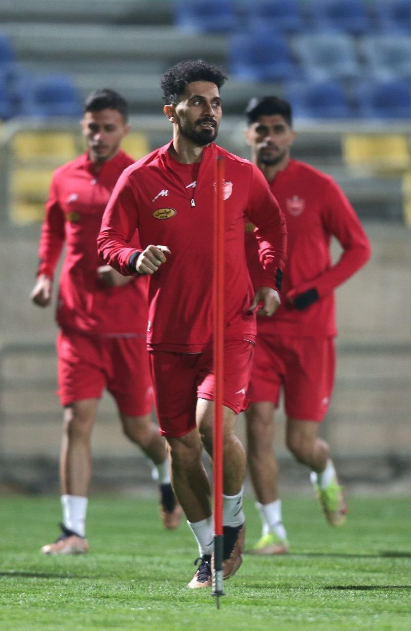 عکس‌| ستاره پرسپولیس به بازی با سپاهان رسید