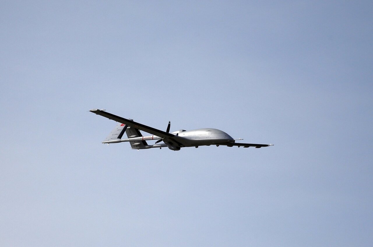 پهپاد مسلح ترکیه یک قدم دیگر به میدان نبرد نزدیک شد/ عکس