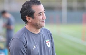 کناره‌گیری خداداد عزیزی از کادر فنی تیم ملی فوتبال