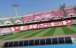 به زنانی که بلیت داشتند اجازه ندادند بازی پرسپولیس-الدحیل را در ورزشگاه آزادی تماشا کنند/ گزارش روزنامه شرق از ممانعت ماموران
