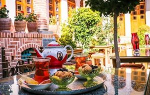 هزینه یک فنجان نوشیدنی لاکچری/ نوشیدن چای و قهوه در کافه چقدر برایتان آب می خورد؟ هزینه یک فنجان نوشیدنی لاکچری/ نوشیدن چای و قهوه در کافه چقدر برایتان آب می خورد؟