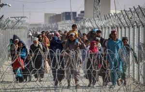 مهاجران اخراج شده افغان جذب داعش می‌شوند؟/ سهل‌انگاری طالبان چه معنایی می‌دهد؟