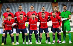 عکس‌| اولین تمرین مدافع پرسپولیسی با نساجی