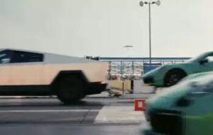 تسلا سایبرتراک تهدیدی برای جاده‌ها است؟/ عکس