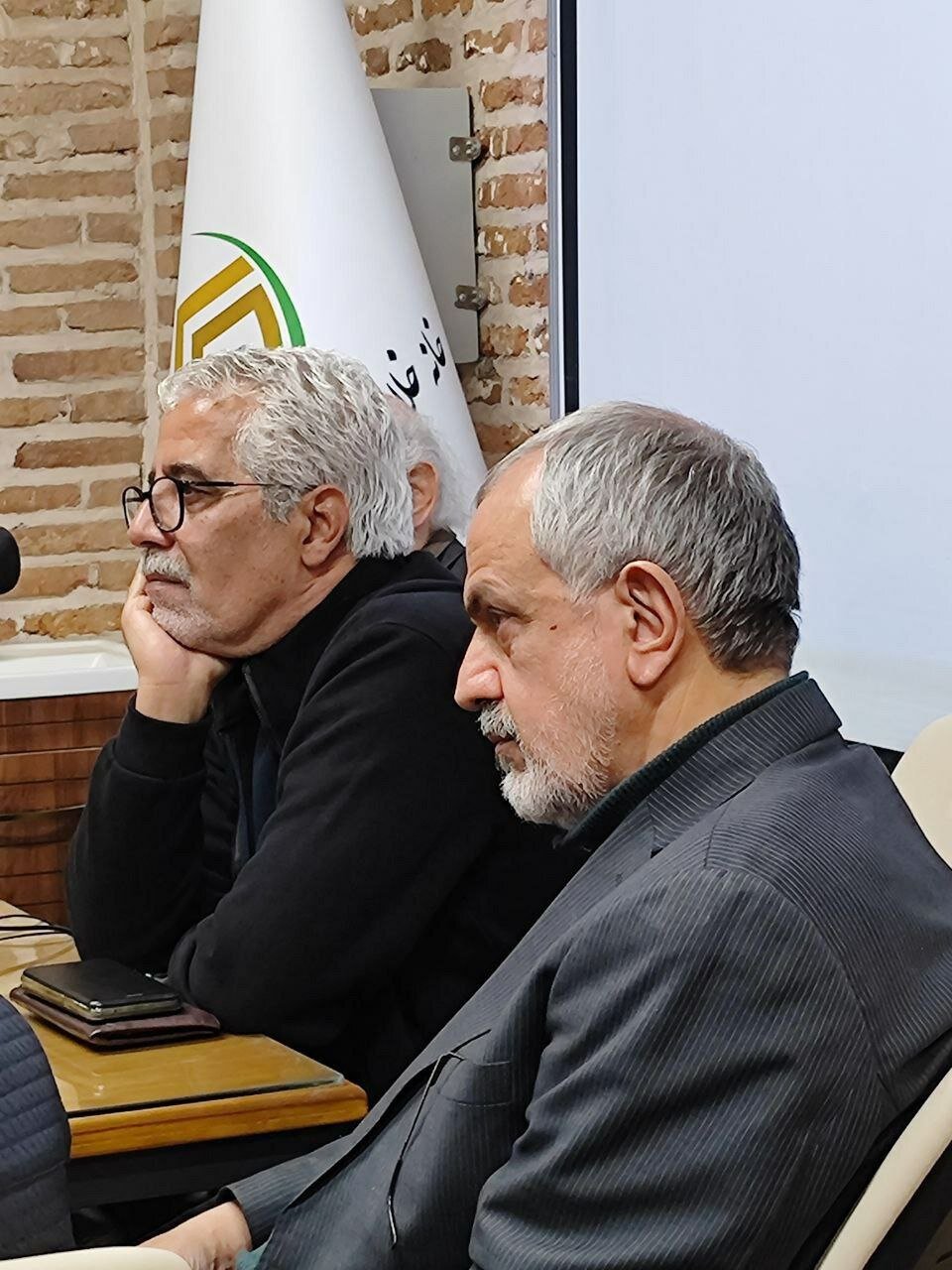 جامعه ما باید به گذشته خود مفتخر باشد / ما مردم فرهنگی هستیم