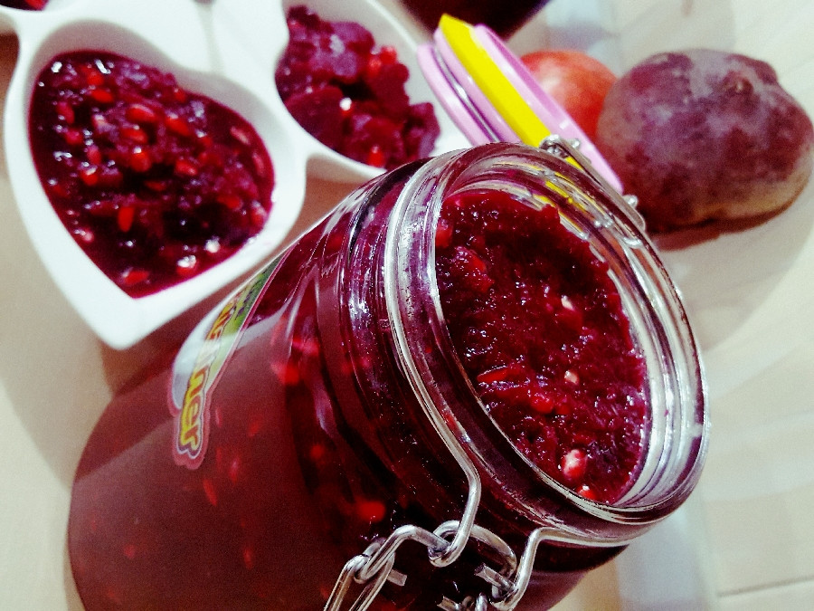 طرز تهیه ترشی انار و لبو