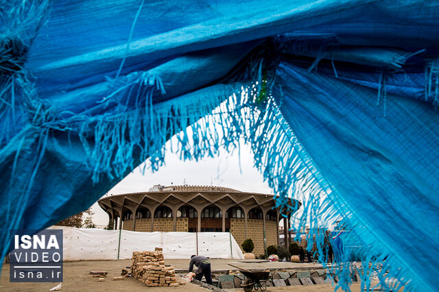 ویدیو/ حریم فیزیکی تئاترشهر زیر چتر یک طرح