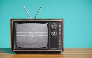 سانسور سریال‌های تلویزیونی؛ از سرزمین مادری و در چشم باد تا هزاردستان و کلاه پهلوی