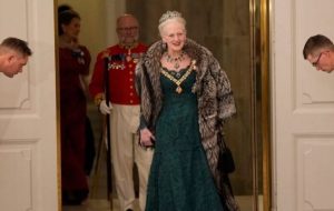 کهولت سن باعث کناره‌گیری ملکه دانمارک شد/ نخست‌وزیر واکنش نشان داد