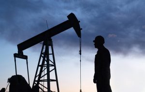 بحران املاک چینی‌ها دست انداز نفت شد