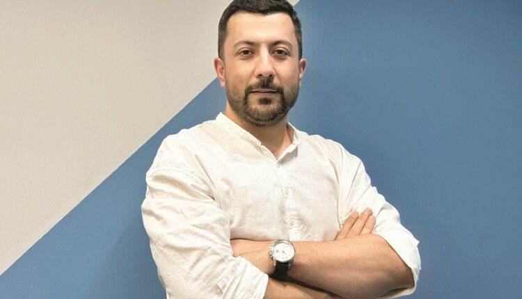 استارتاپ‌ها چگونه بیمه قسطی بدون چک و سود ارائه می‌دهند؟