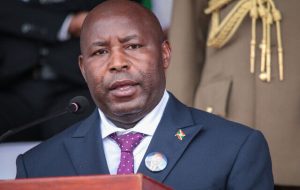 رئیس‌جمهور بروندی: همجنس‌گرایان را سنگسار کنید