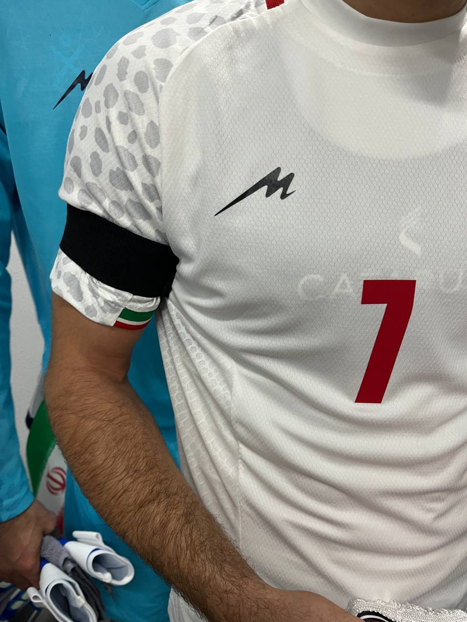 عکس‌| بازیکنان تیم ملی به یاد شهدای کرمان