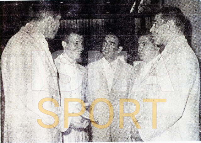 عکس‌| زیرخاکی از ملاقات تختی با 3 ملی‌پوش فوتبال