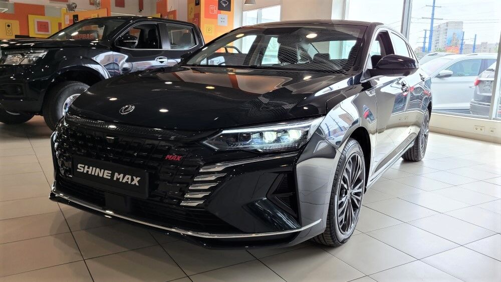 قیمت محصول وارداتی ایران خودرو اعلام شد + جدول بهمن ۱۴۰۲