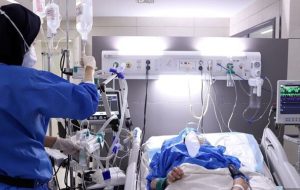 دستور جدید وزارت بهداشت؛ کاشت ناخن و مژه برای پزشکان و پرستاران ممنوع شد