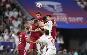عکس| هدیه ویژه به ستاره قطری برای درخشش مقابل ایران