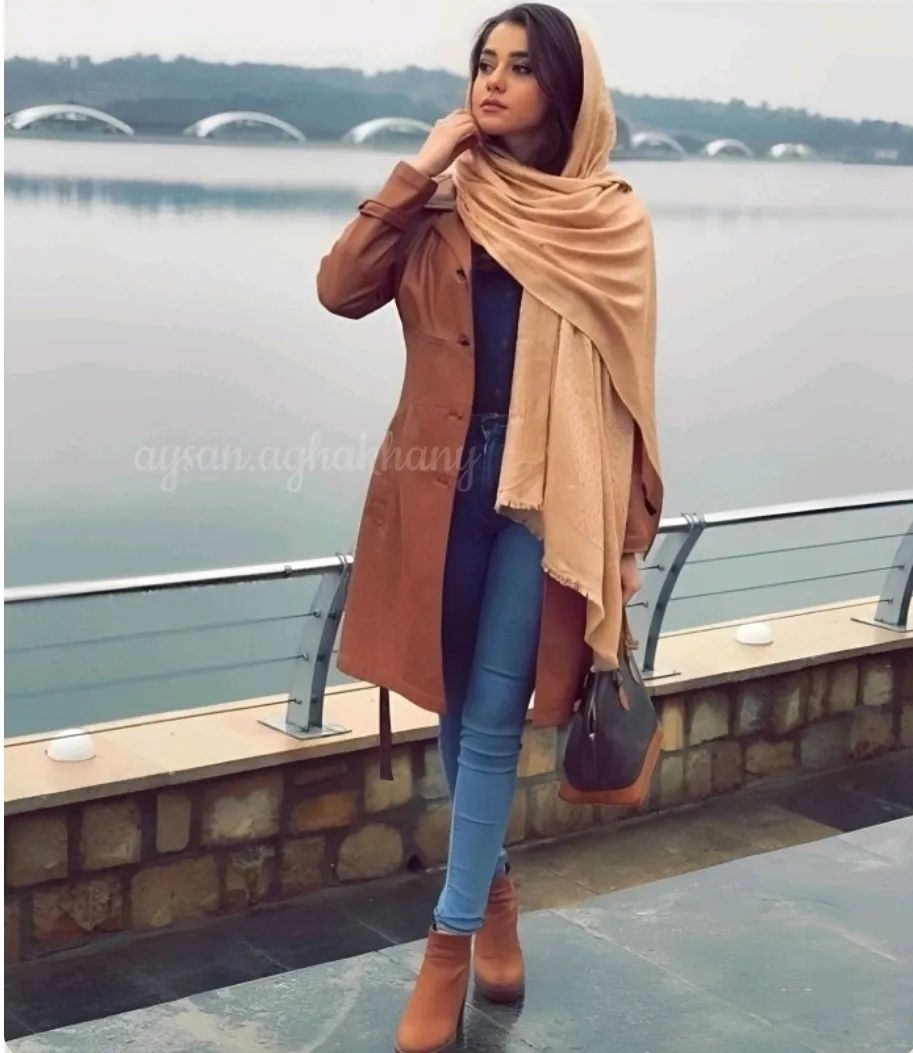 عکس های مدلینگ آیسان آقاخانی