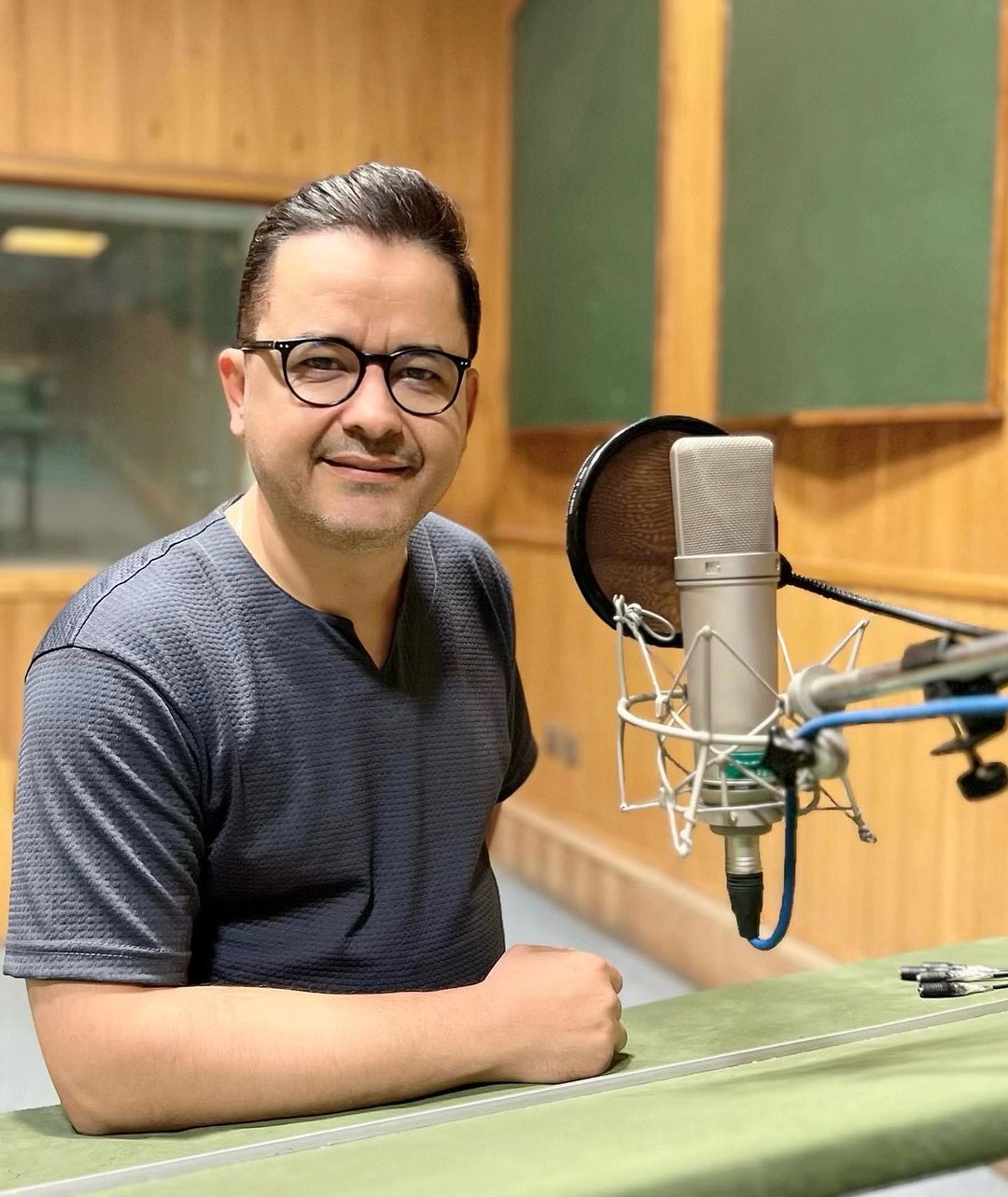 بیوگرافی افشین زی نوری