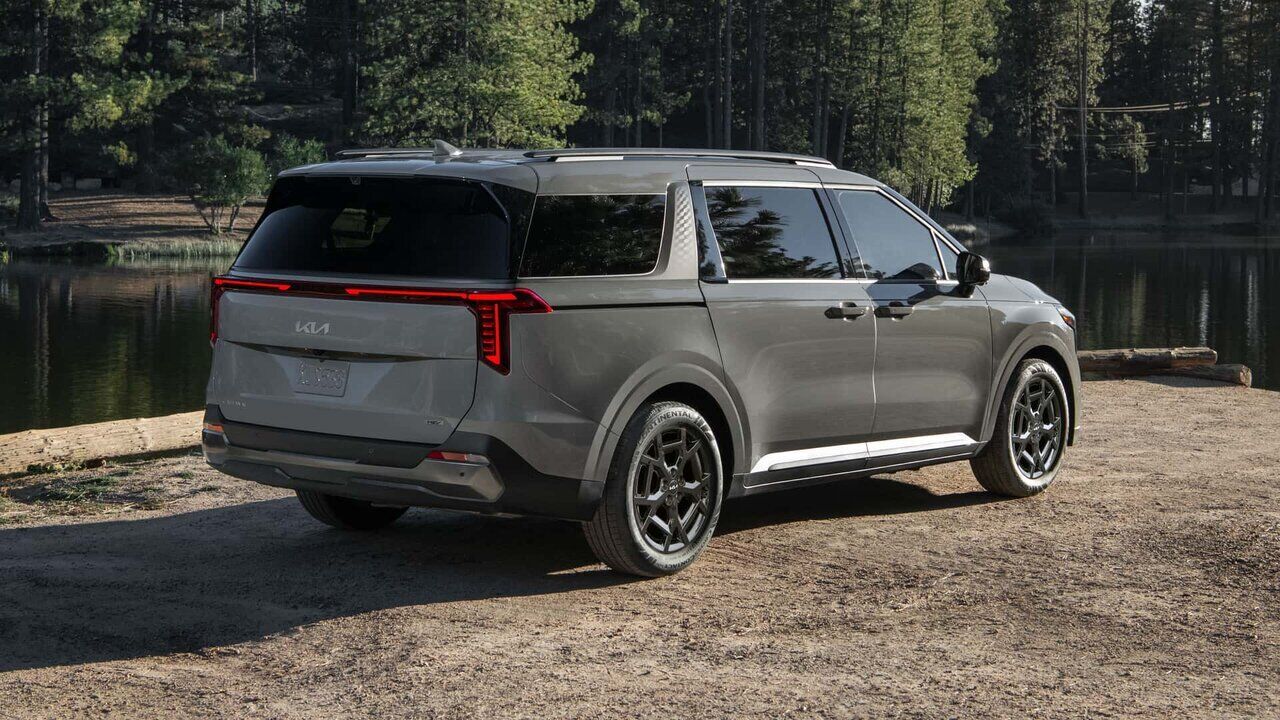 (عکس) خانواده‌های پرجمعیت عاشق این خودرو می‌شوند