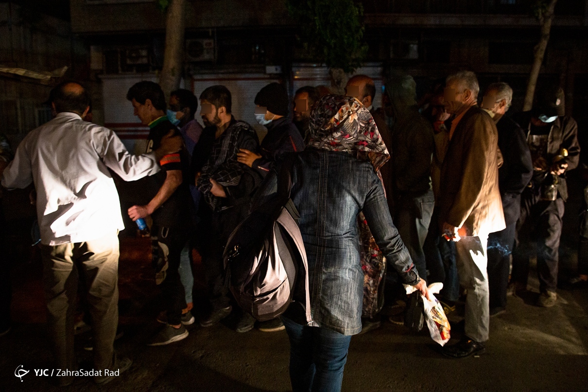 یک شب با کارتن‌خواب‌ها