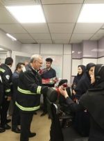بازدید وزیر بهداشت از واحدهای ارتباطات مردمی مرکز اورژانس تهران