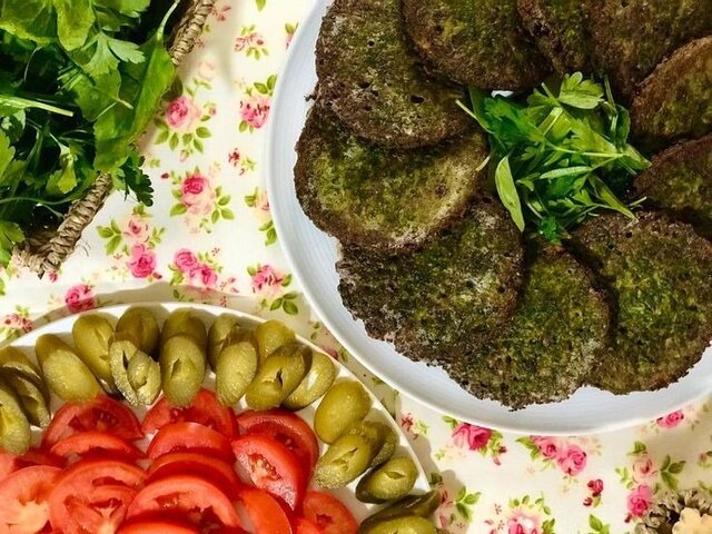 اعتقادات و خرافات درباره غذاهای شب سال نو