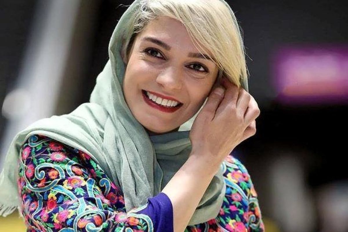 درباره الیکا عبدالرزاقی