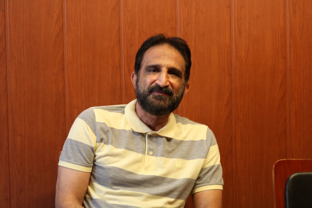 خطیر؟ هر کسی به استقلال صربه بزند علیه‌اش حرف می‌زنم/ نیمکت پرسپولیس را ببینید، اسقلال را هم ببینید!