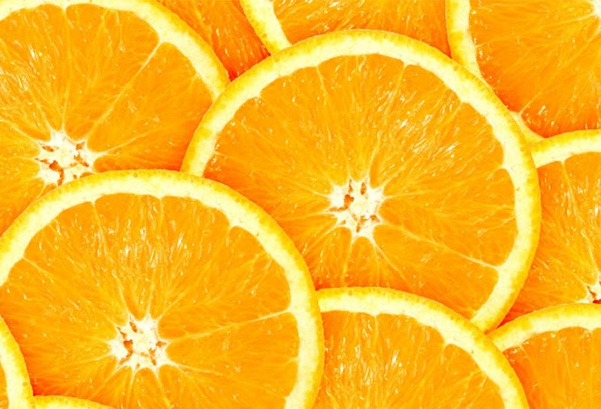 دسر یخچالی پرتقالی، سریع و لذیذ فقط با ۳ قلم مواد