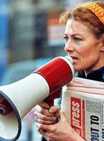 جنجال صهیونیست‌ها علیه هنرپیشه‌ی انگلیسی در مراسم اسکار ۷۸/ ونسا ردگریو: این دار و دسته‌ی کوچک اوباش صهیونیست نماینده‌ی مردم یهودی نیستند