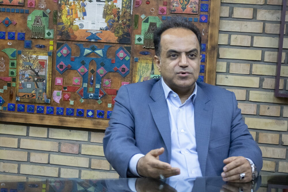 وضعیت عجیب در بازار طلا و سکه/ بذرافشان: هزینه ضرب سکه ۱۵۰ هزار تومان است؛ حباب ۱۳.۵ میلیون تومانی سکه برای چیست؟