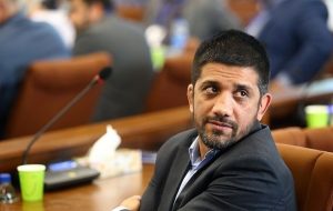 واکنش روزنامه شرق به گفته های علیرضا دبیر واکنش روزنامه شرق به گفته های علیرضا دبیر