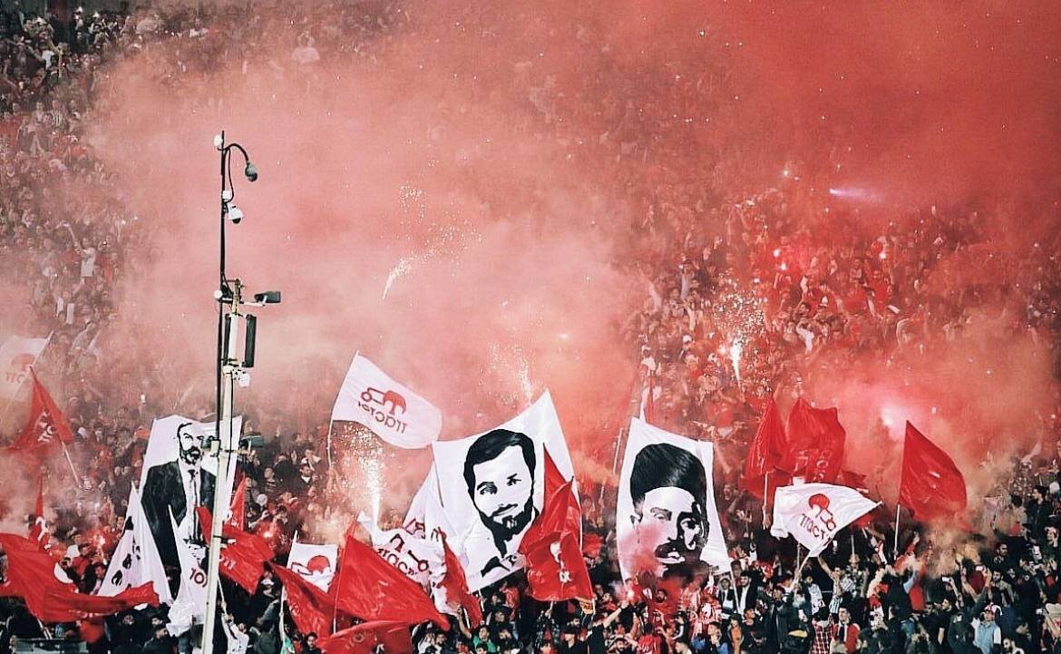 عکس| اسطوره‌های آذربایجانی بر روی بنرهای هواداران تراکتور