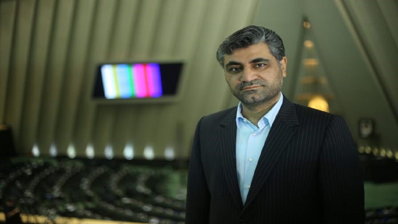 قیمت بنزین سه نرخی می‌شود ؟