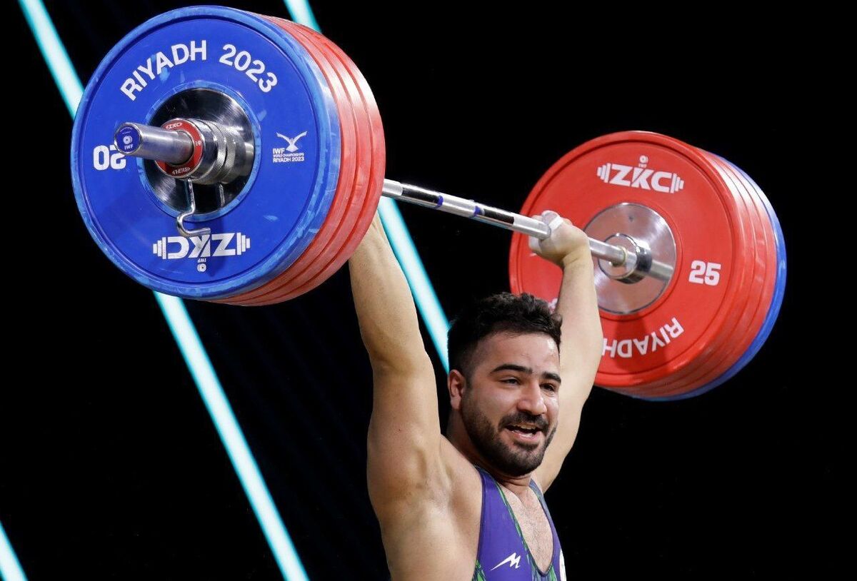 ۲۱ بلیت ایرانی در پاریس