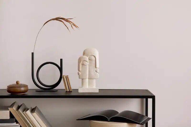 ۸ روش برای زیباتر جلوه دادن اتاق نشیمن