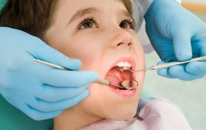 اهمیت معاینه دندان کودکان قبل از شروع سال تحصیلی جدید