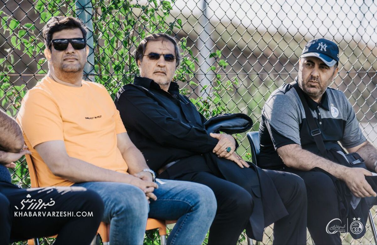 آقای نکونام! قدکوتاههای دورت را کنار بگذار؛ این فصل زمان عمل کردن است/ متأسفانه استقلال هیچ تغییری نسبت به فصل قبل نکرده است/ یک آدم ورزشی در باشگاه نداریم